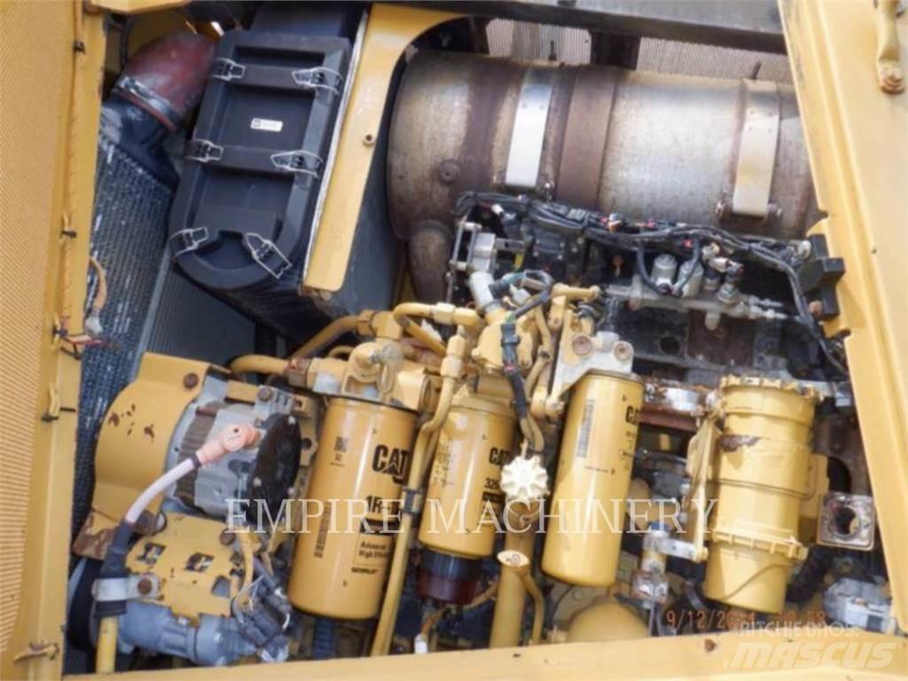 CAT D8T Paletli dozerler