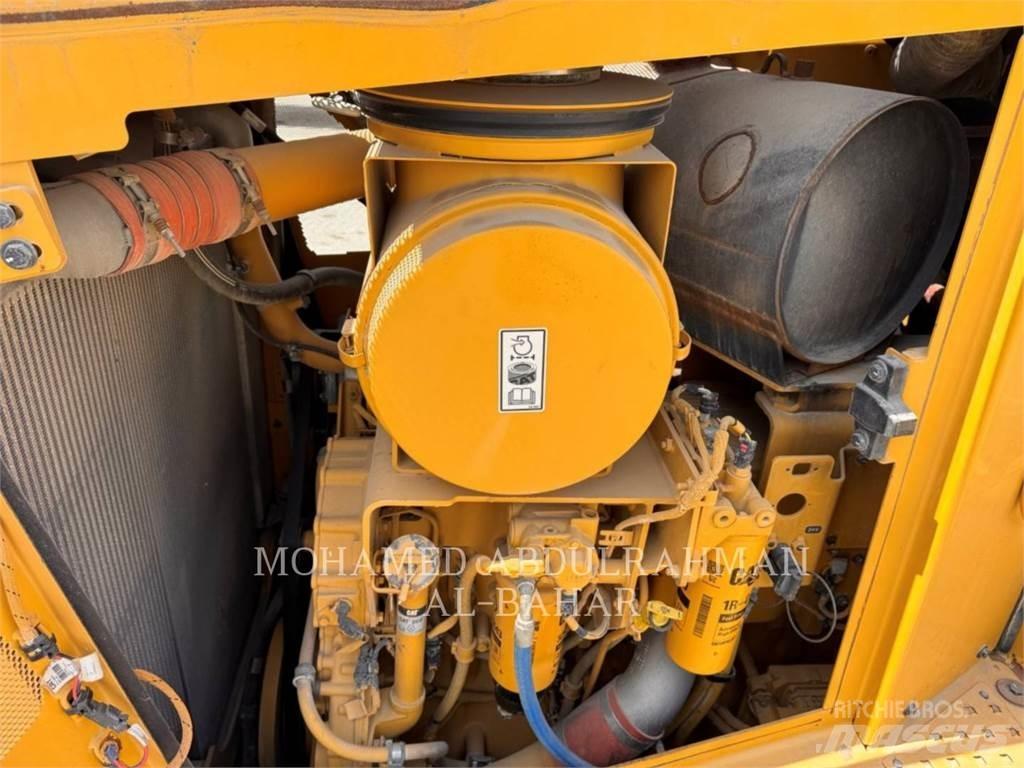 CAT D8T Paletli dozerler