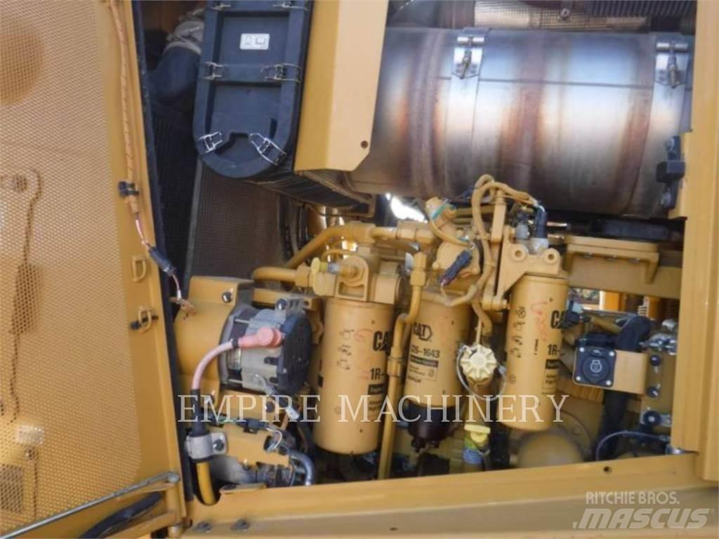 CAT D8T Paletli dozerler