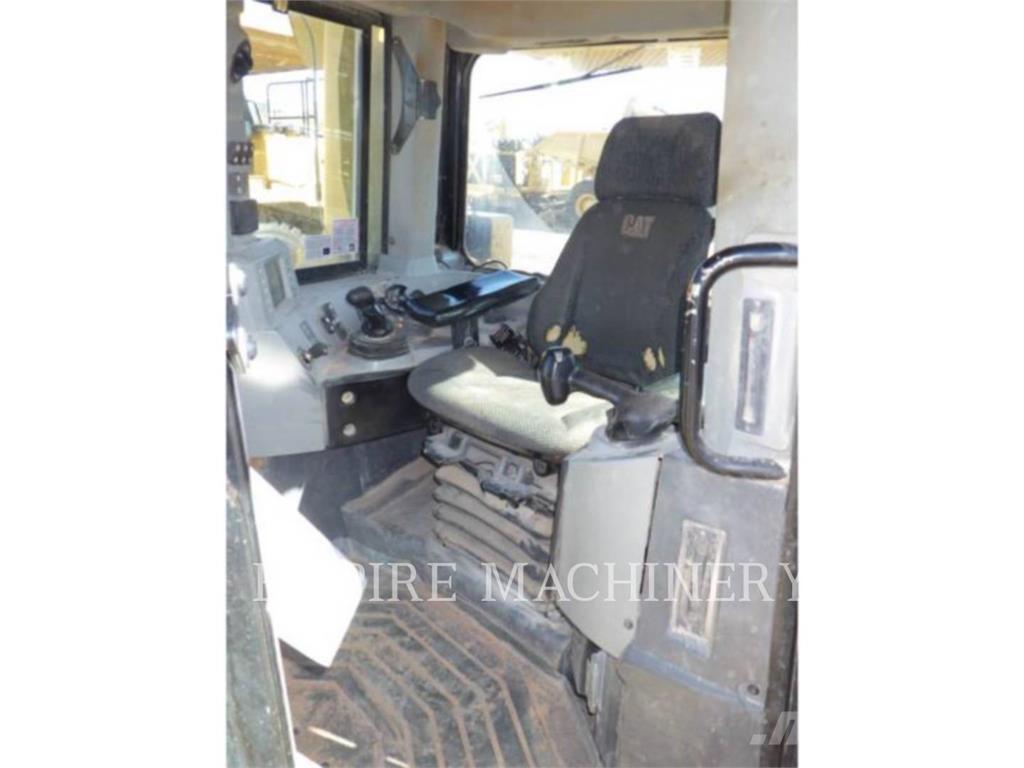 CAT D8T Paletli dozerler