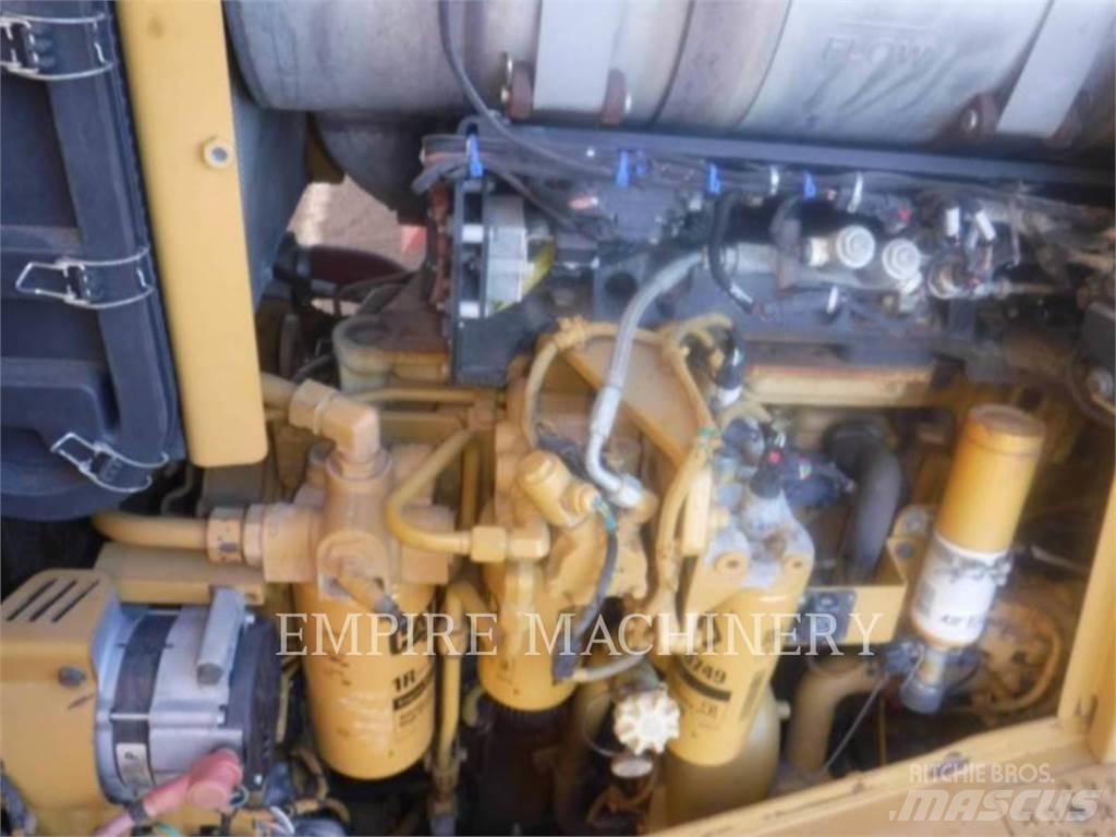 CAT D8T Paletli dozerler