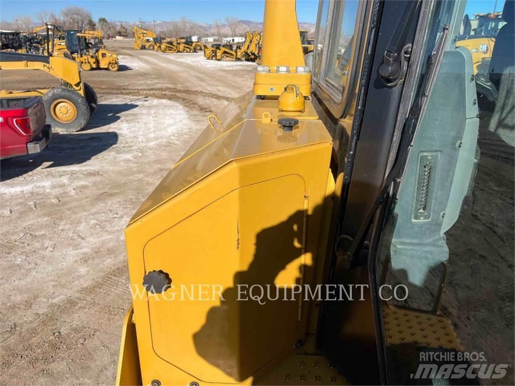 CAT D8T Paletli dozerler