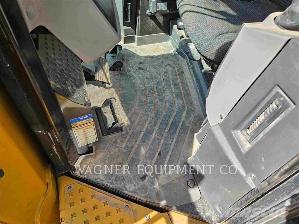 CAT D8T Paletli dozerler