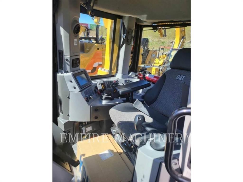 CAT D8T-21 Paletli dozerler