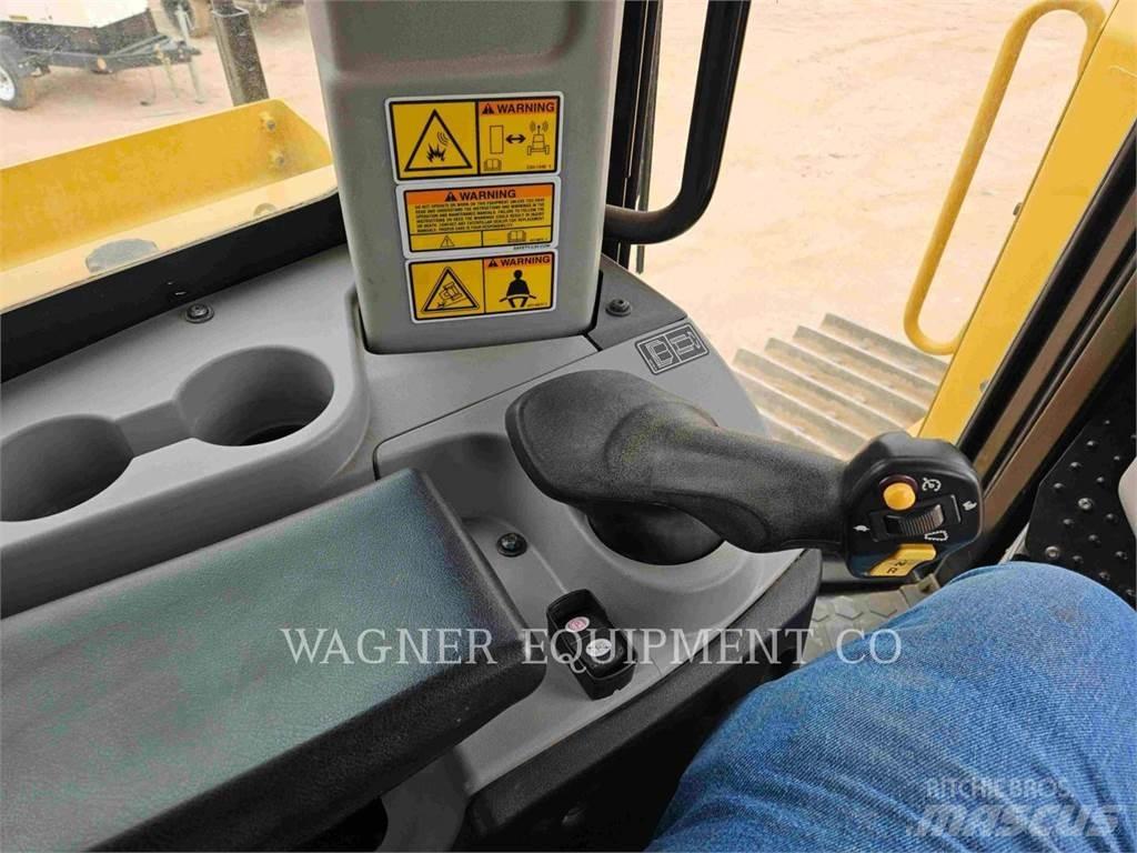 CAT D8T AW Paletli dozerler