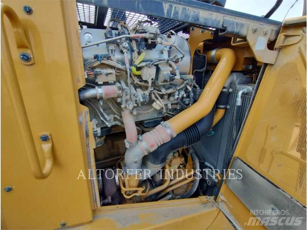 CAT D8T R Paletli dozerler
