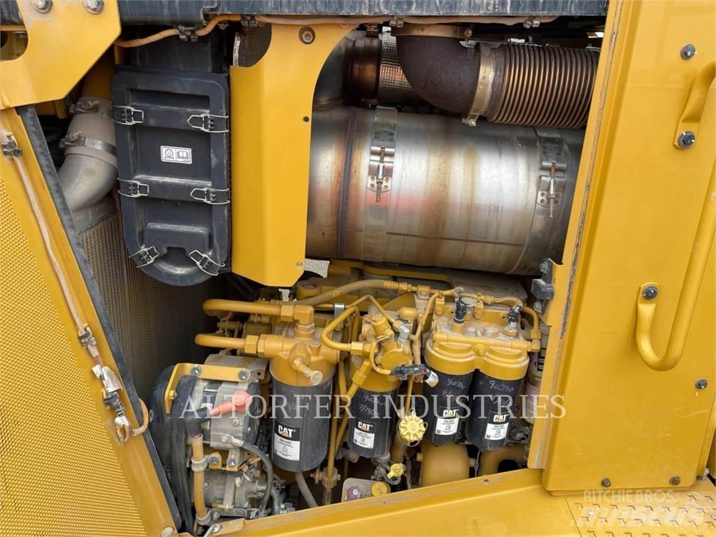 CAT D8T W Paletli dozerler