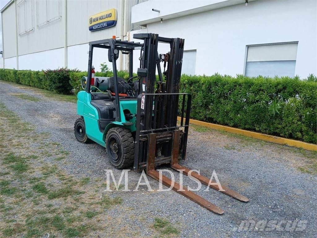 CAT FG30N5-GLE Diger