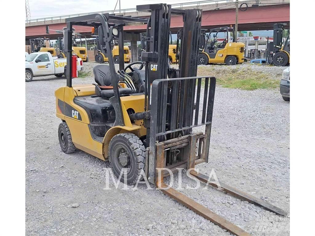 CAT LIFT TRUCKS DP25NM5 Dizel forkliftler