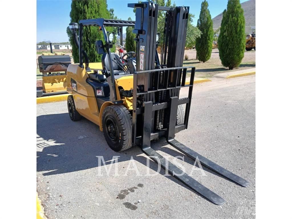 CAT LIFT TRUCKS DP50NM1 Dizel forkliftler