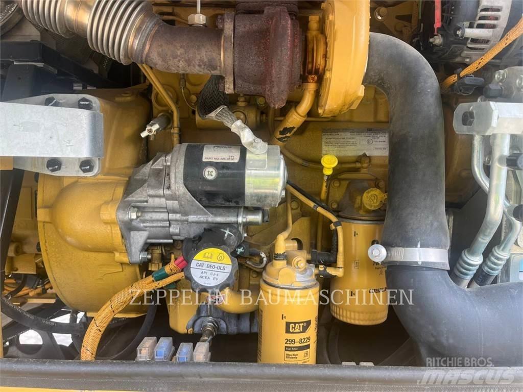 CAT M315D Lastik tekerli ekskavatörler
