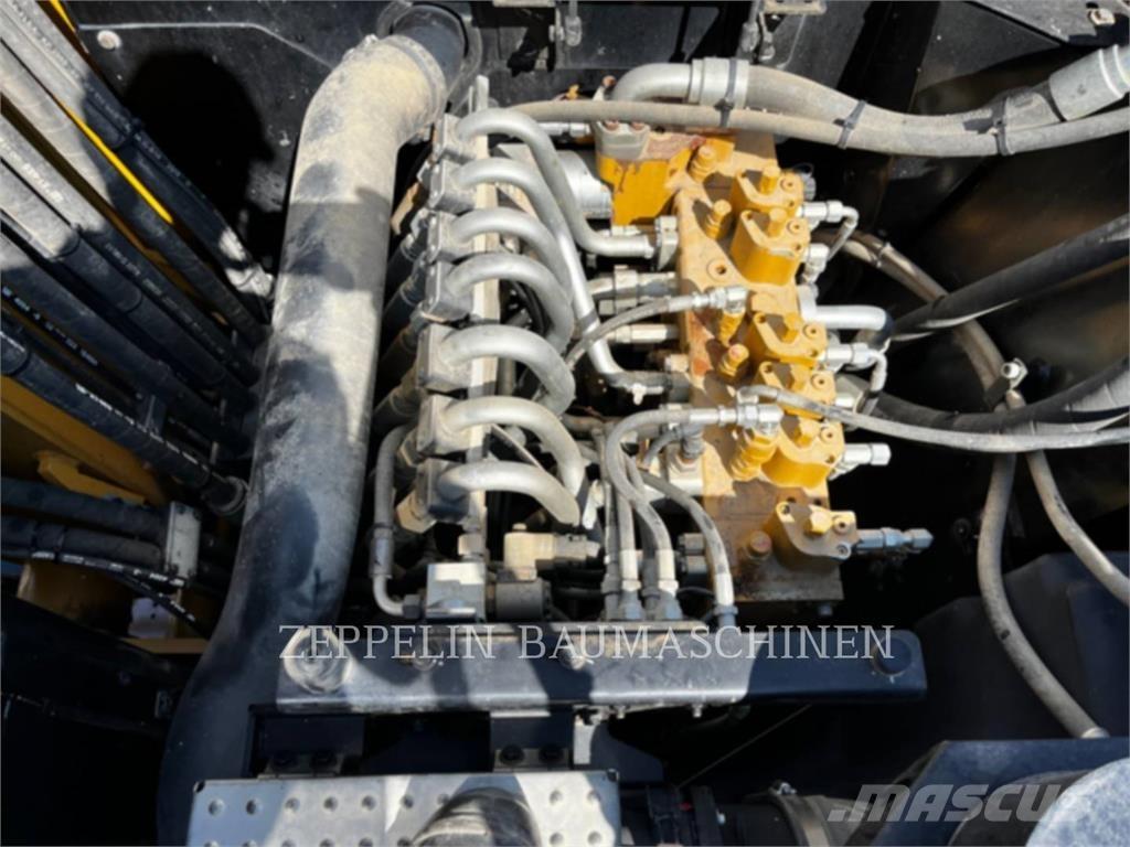 CAT M315F Lastik tekerli ekskavatörler