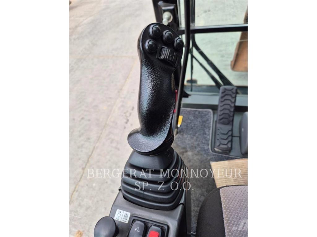 CAT M315F Lastik tekerli ekskavatörler