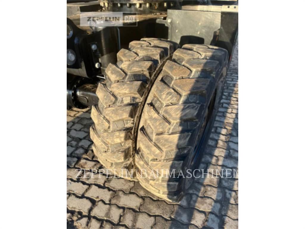 CAT M317F Lastik tekerli ekskavatörler