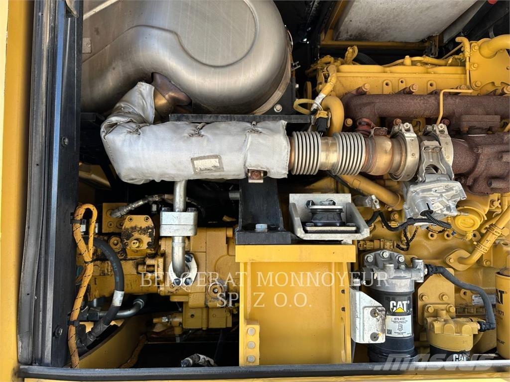 CAT M318F Lastik tekerli ekskavatörler
