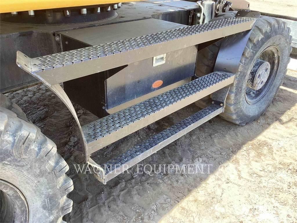 CAT M318F Lastik tekerli ekskavatörler