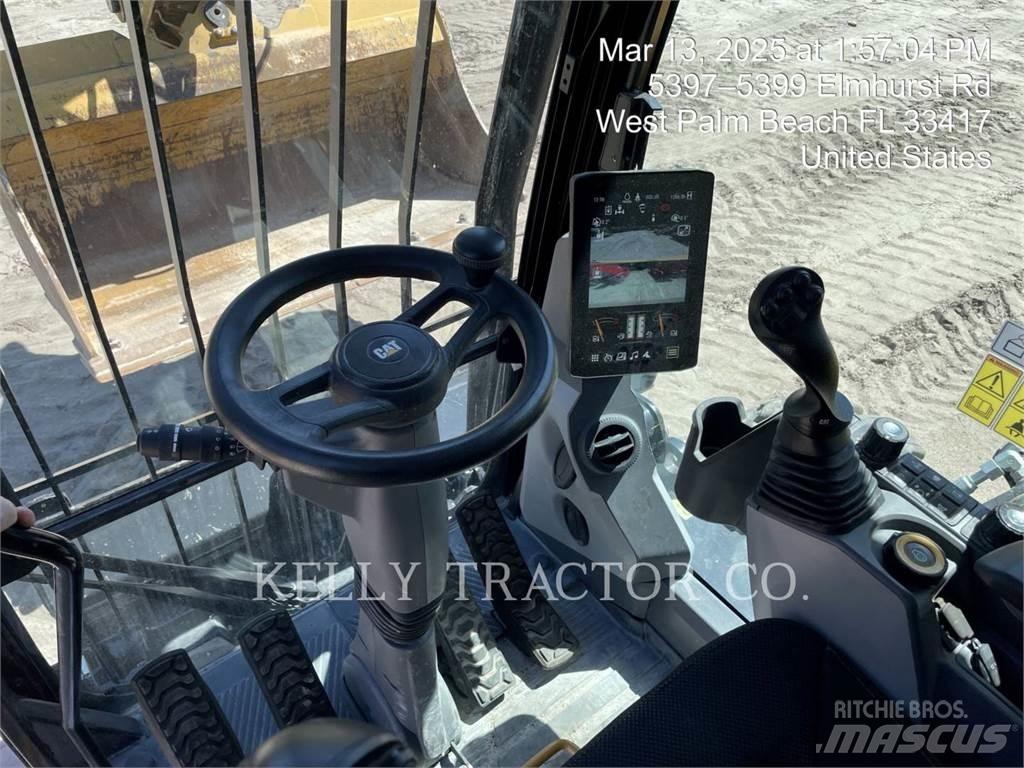 CAT M320 Lastik tekerli ekskavatörler
