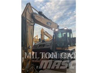 CAT M320F Lastik tekerli ekskavatörler