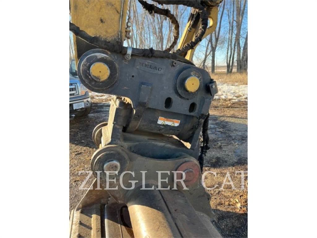 CAT M320F Lastik tekerli ekskavatörler