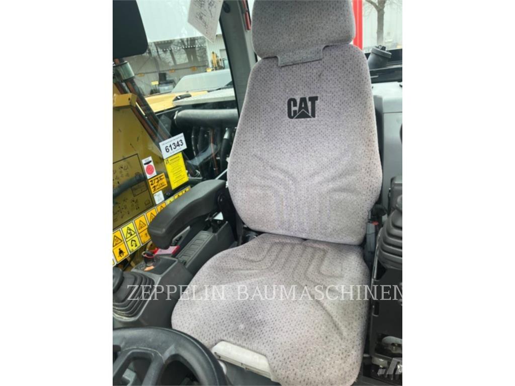 CAT M320F Lastik tekerli ekskavatörler