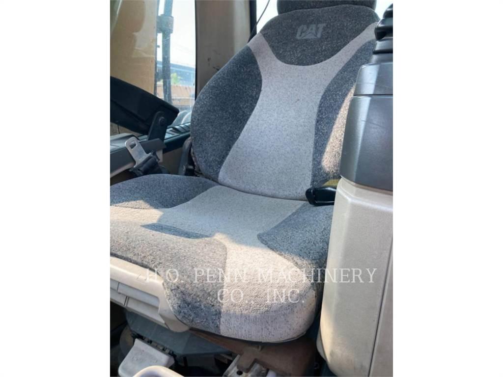 CAT M322C Lastik tekerli ekskavatörler