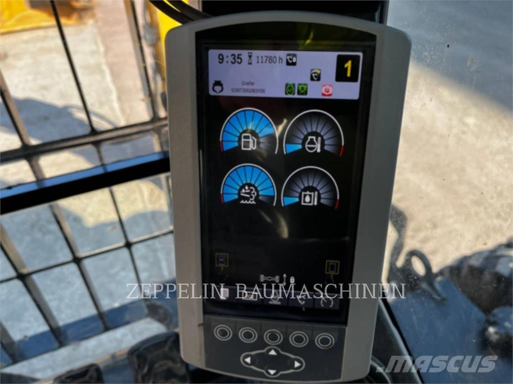 CAT M322F Lastik tekerli ekskavatörler