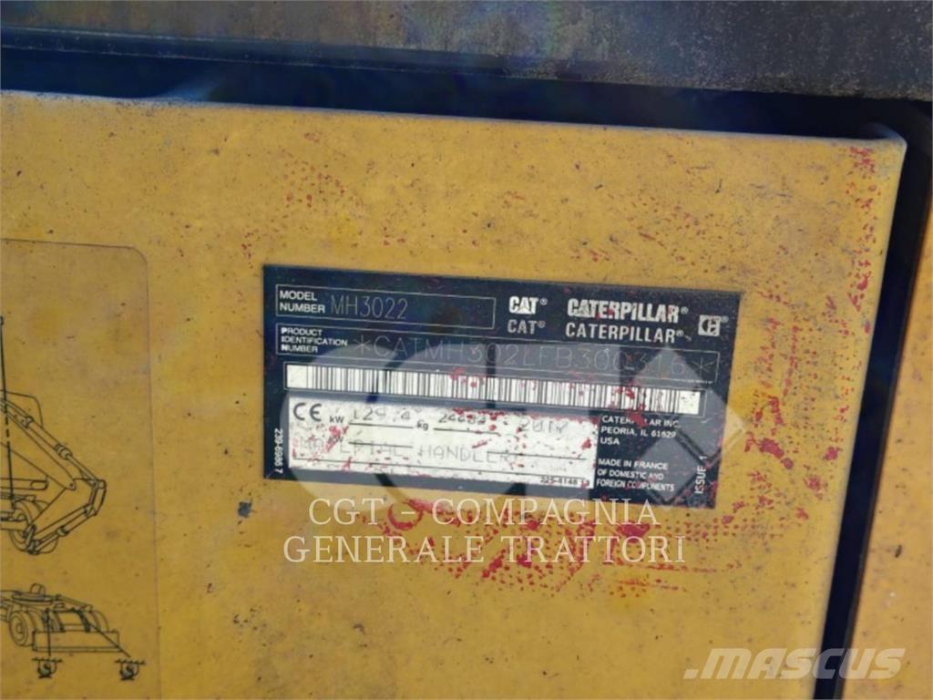 CAT MH3022 Lastik tekerli ekskavatörler