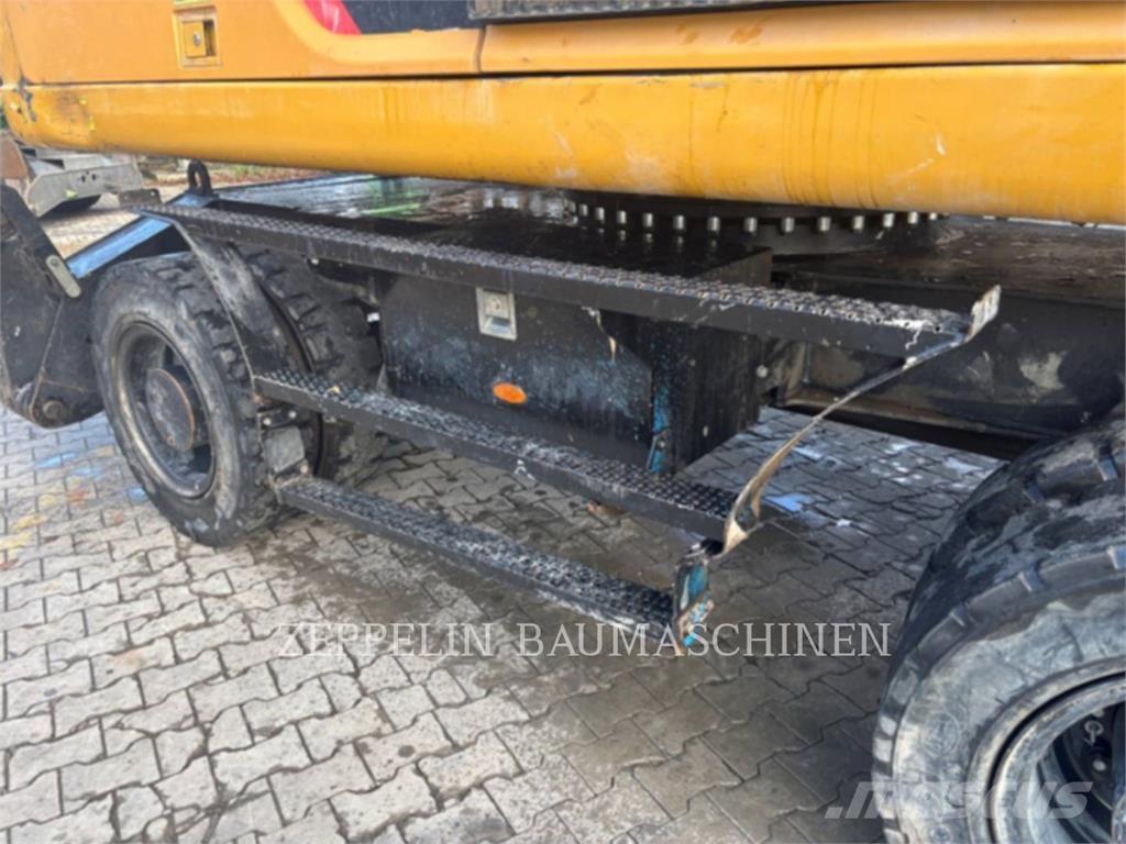 CAT MH3022 Yıkım ekskavatörleri