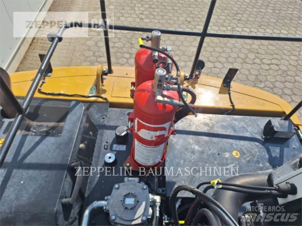 CAT MH3022-06C Yıkım ekskavatörleri
