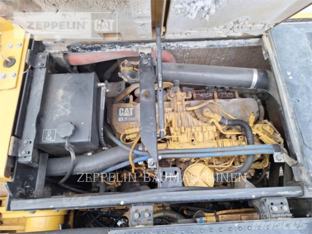 CAT MH3024-06C Yıkım ekskavatörleri