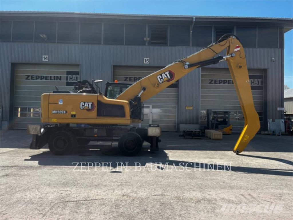CAT MH3024-06C Yıkım ekskavatörleri