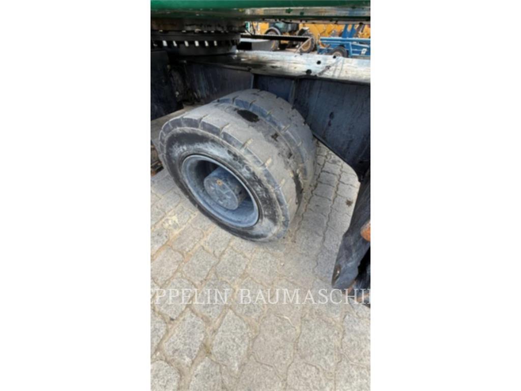 CAT MH3024-06C Yıkım ekskavatörleri
