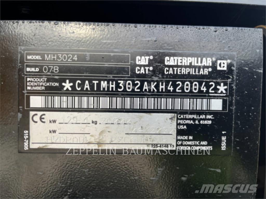 CAT MH3024-07A Yıkım ekskavatörleri