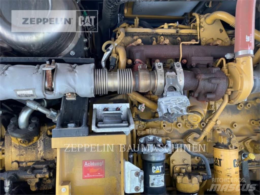 CAT MH3026-06C Yıkım ekskavatörleri