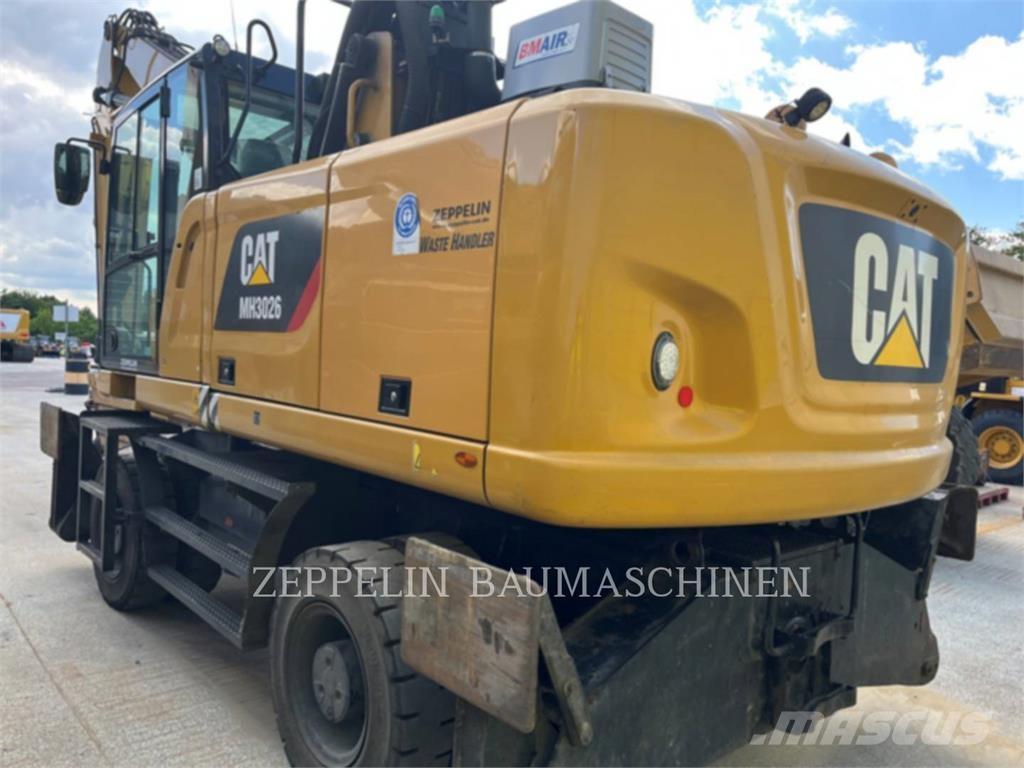 CAT MH3026-06C Yıkım ekskavatörleri