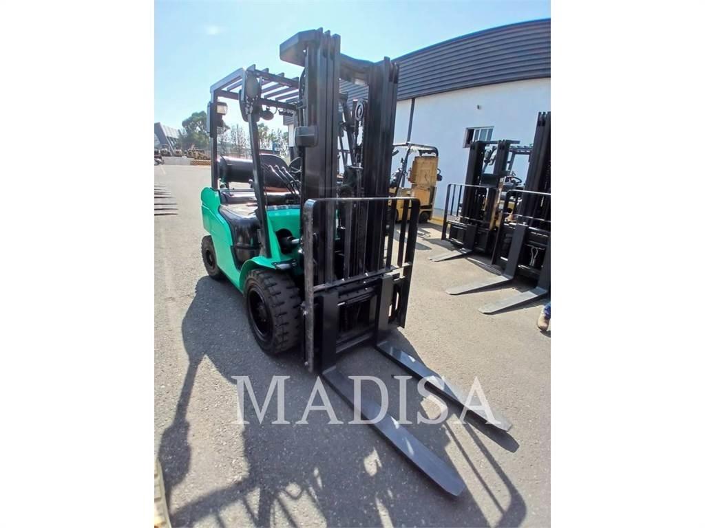 CAT MITSUBISHI FG30N-LP Diger