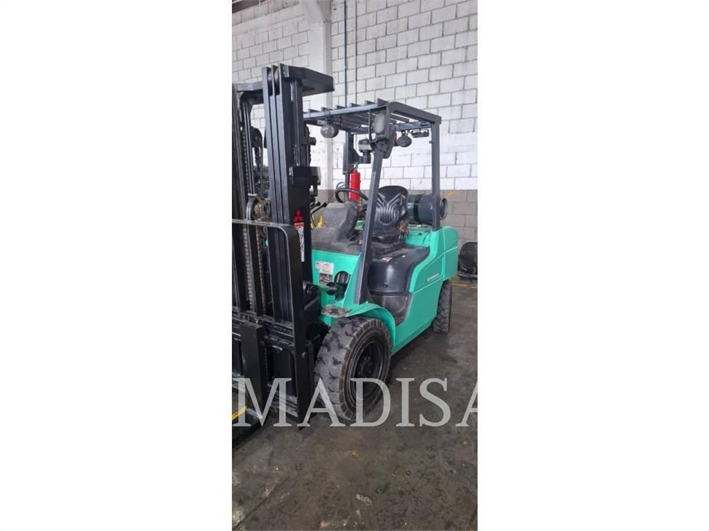 CAT MITSUBISHI FG30N-LP Diger