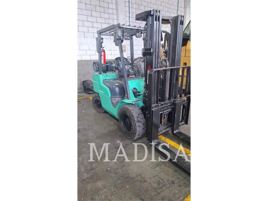 CAT MITSUBISHI FG30N-LP Diger
