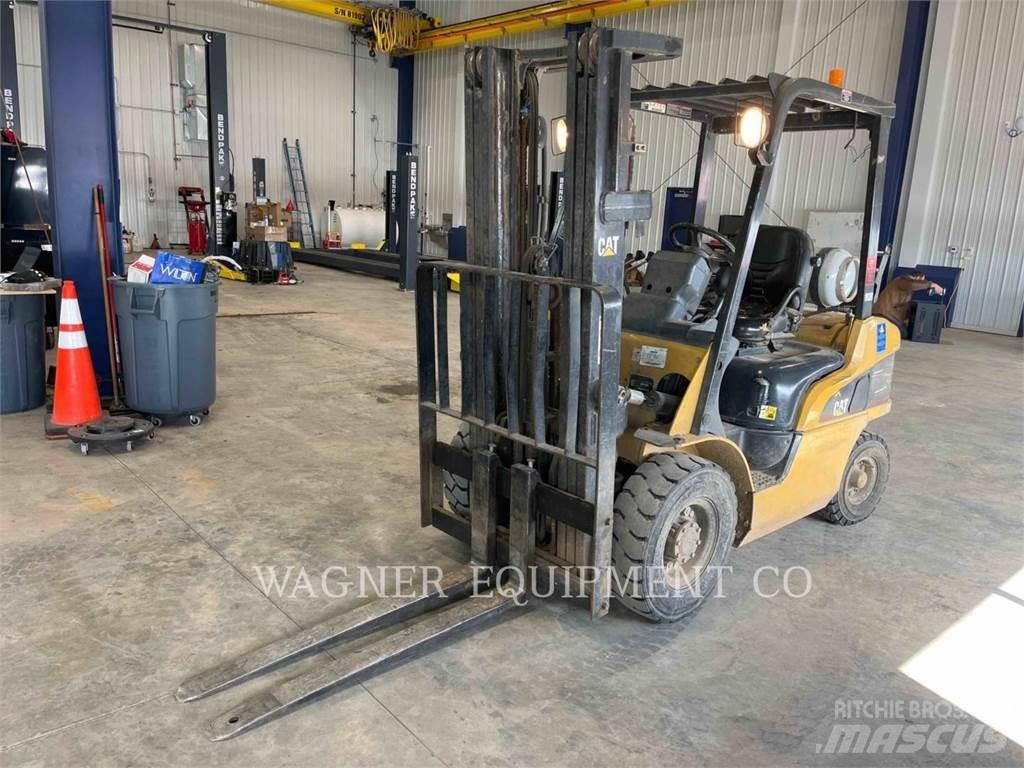 CAT P5000 LPG'li forkliftler