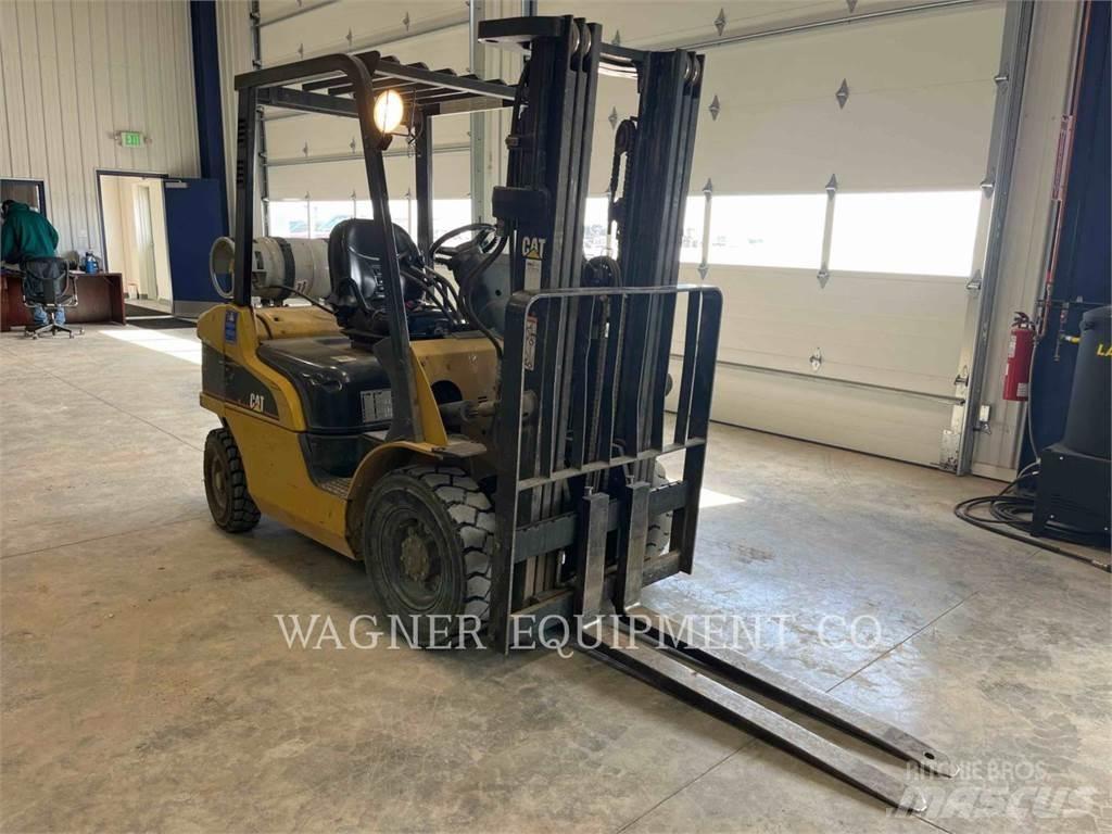 CAT P5000 LPG'li forkliftler