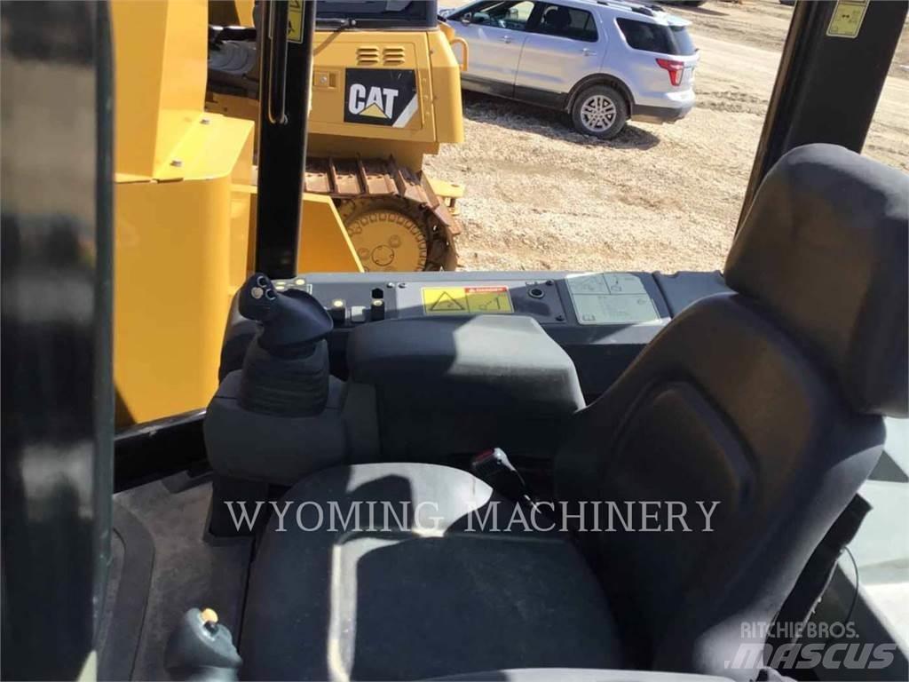 CAT PL61 Boru döşeme dozerleri