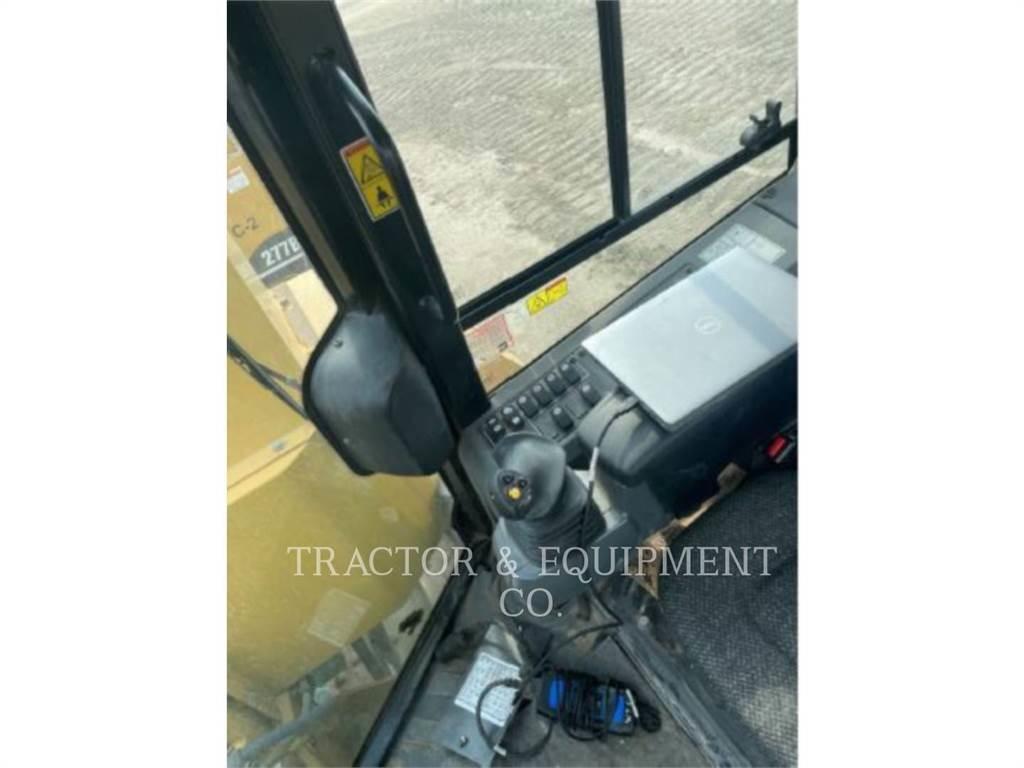 CAT PL61 Paletli dozerler