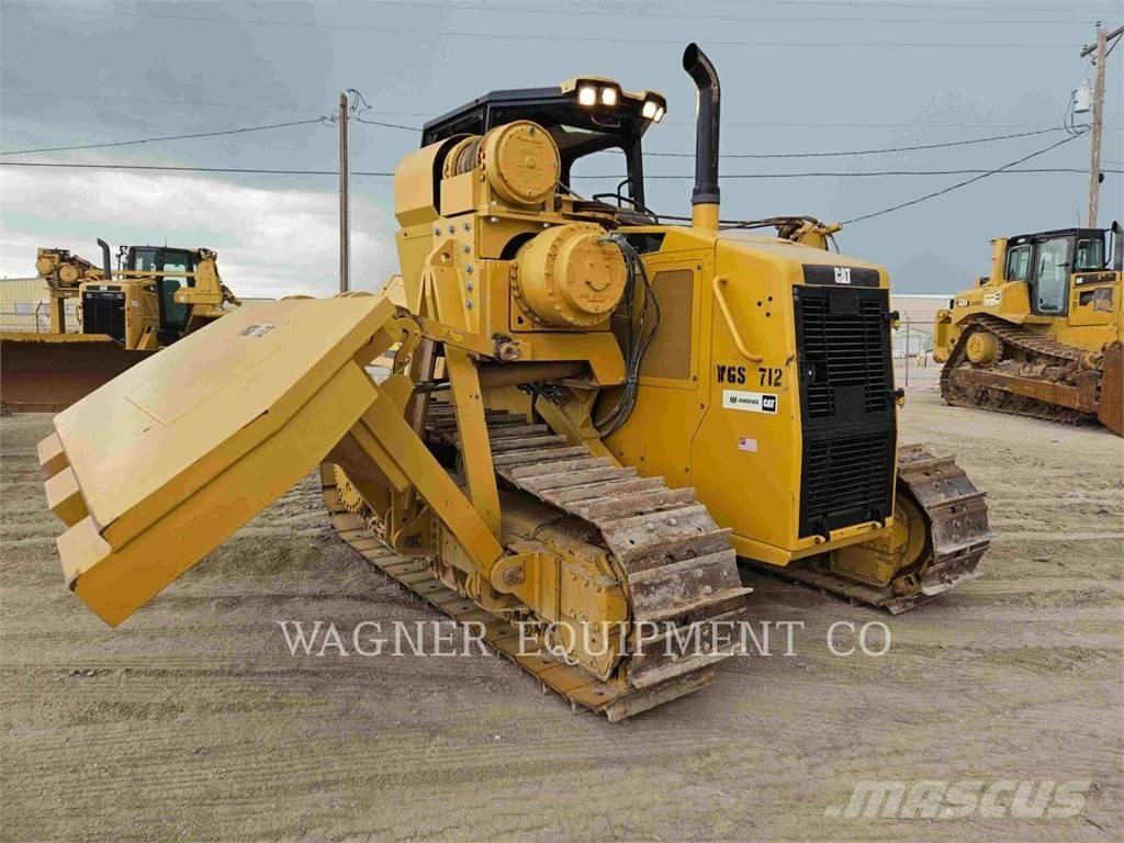 CAT PL61 Boru döşeme dozerleri