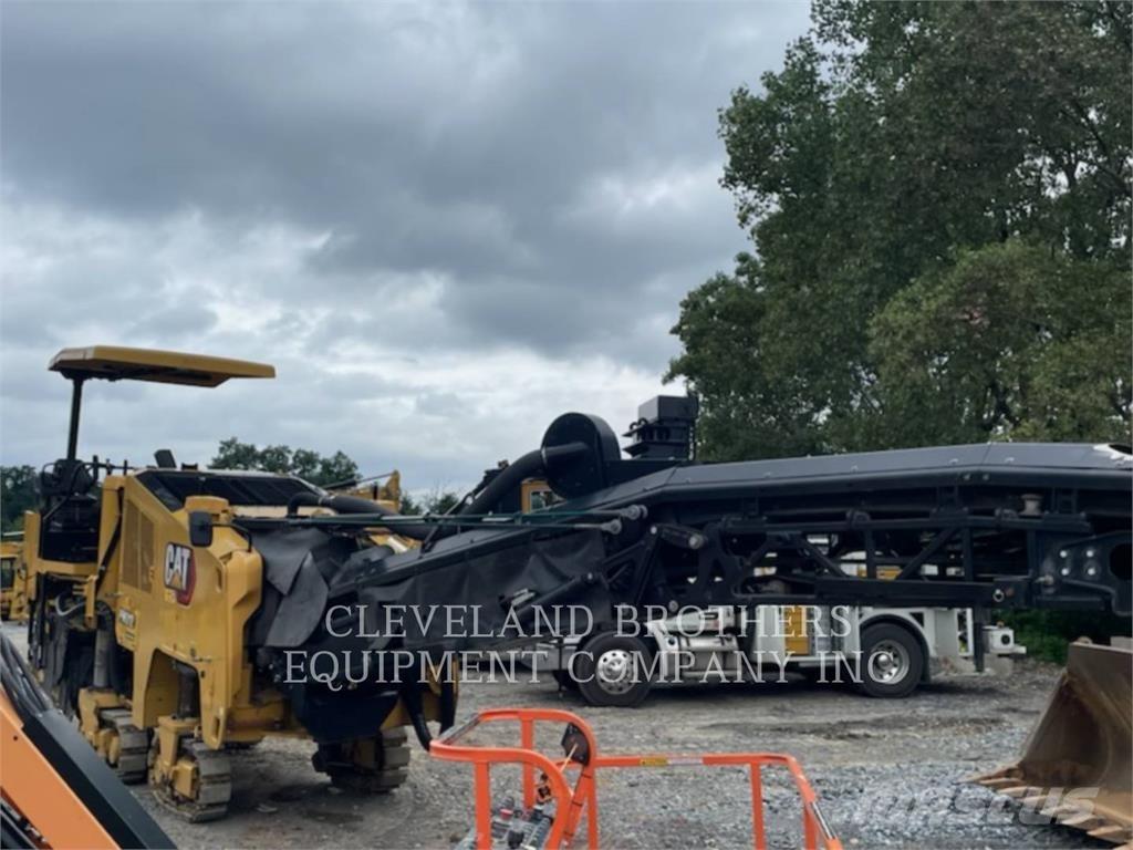 CAT PM312-02 Bitüm pülverizatörleri