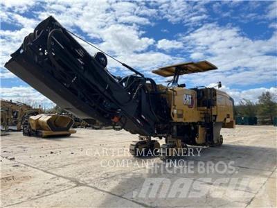 CAT PM822 Asfalt kaziyicilar