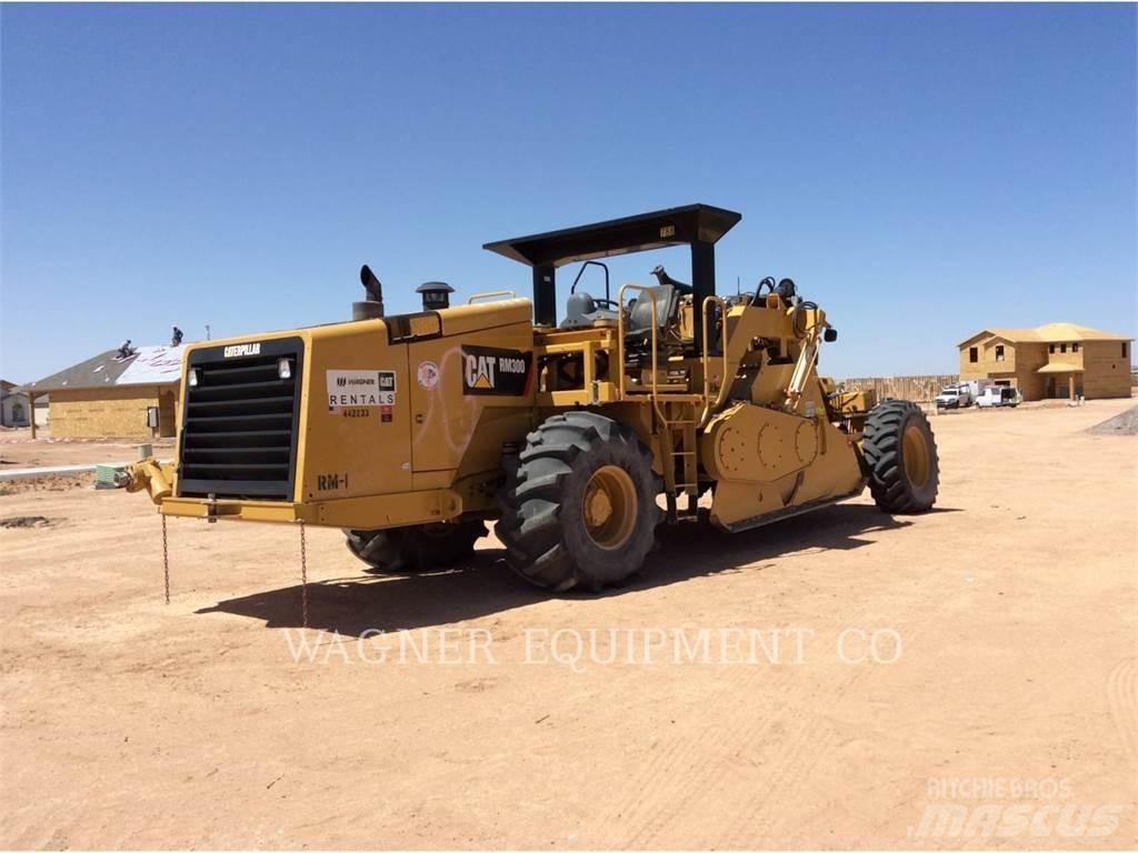 CAT RM-300 Asfalt geri dönüsüm makinalari
