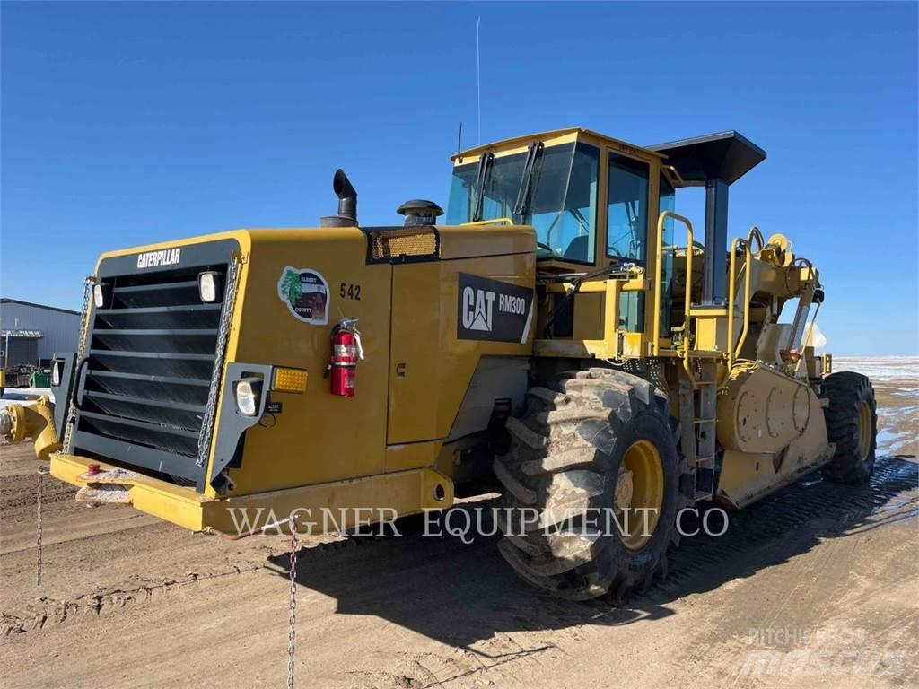 CAT RM300 Asfalt geri dönüsüm makinalari