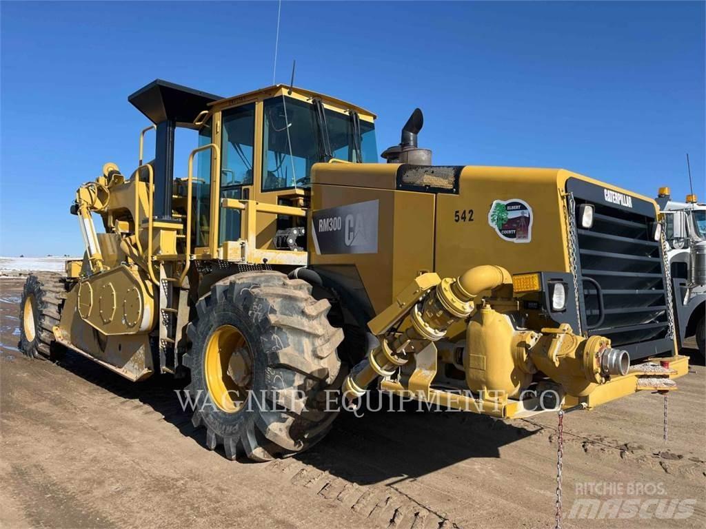CAT RM300 Asfalt geri dönüsüm makinalari