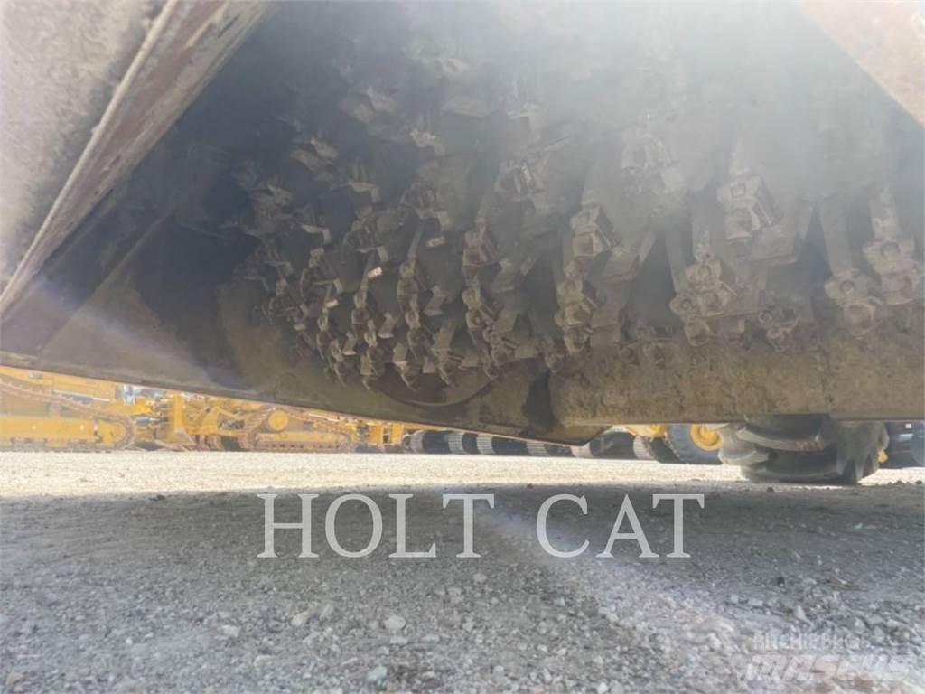 CAT RM400 CAB Tekerlekli yükleyiciler