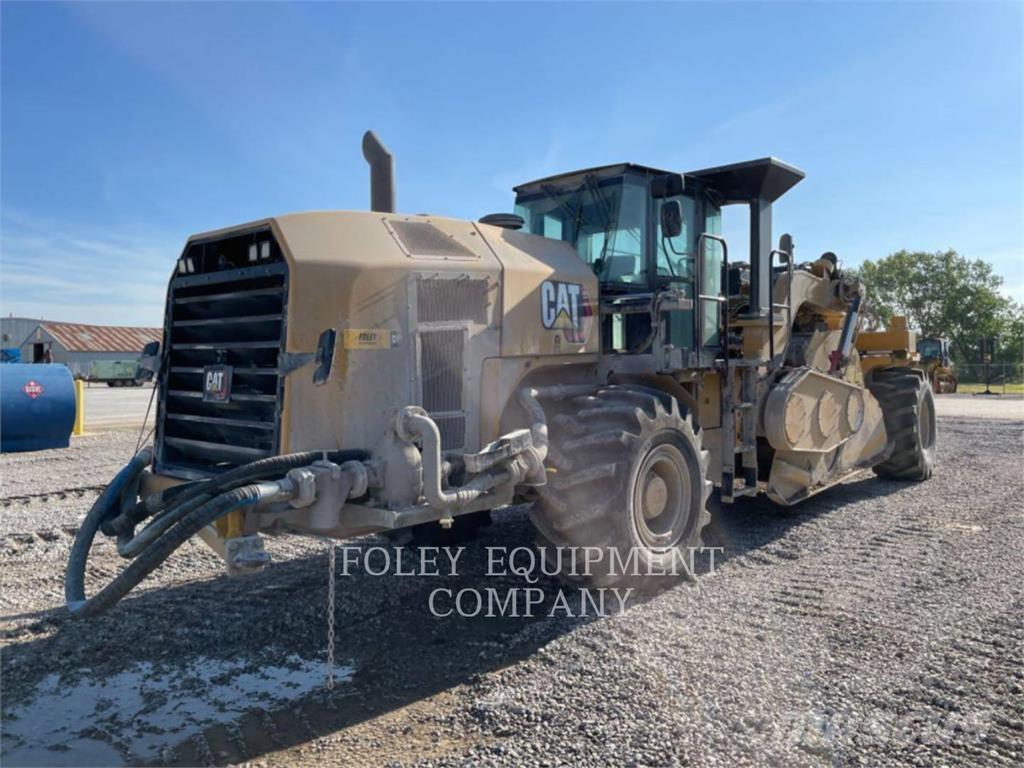 CAT RM500B Asfalt sericiler